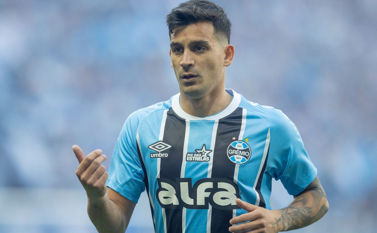 Grêmio avalia saídas de trio milionário com Cristaldo, Pavon e Cristian Olivera após temporada irregular e longos jejuns