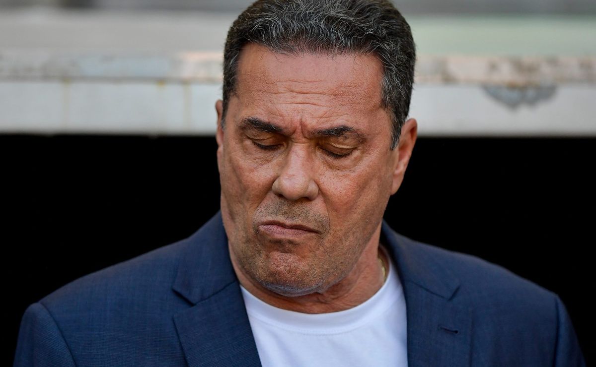 Vanderlei Luxemburgo reprova fala de Leonardo Jardim sobre arbitragem: “Não concordo com nada”