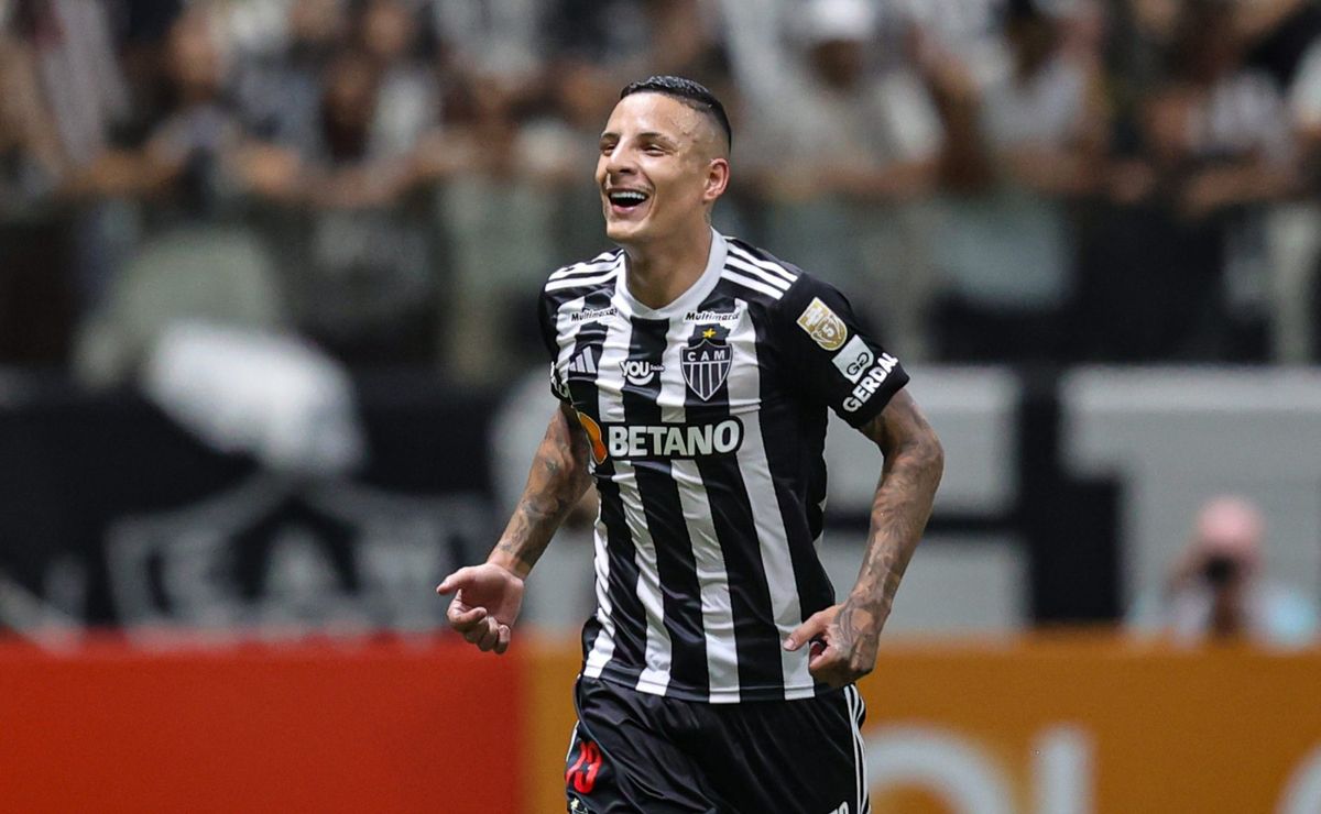 Guilherme Arana marca para o Atlético-MG, contra Independiente del Valle, e momento do gol chama atenção