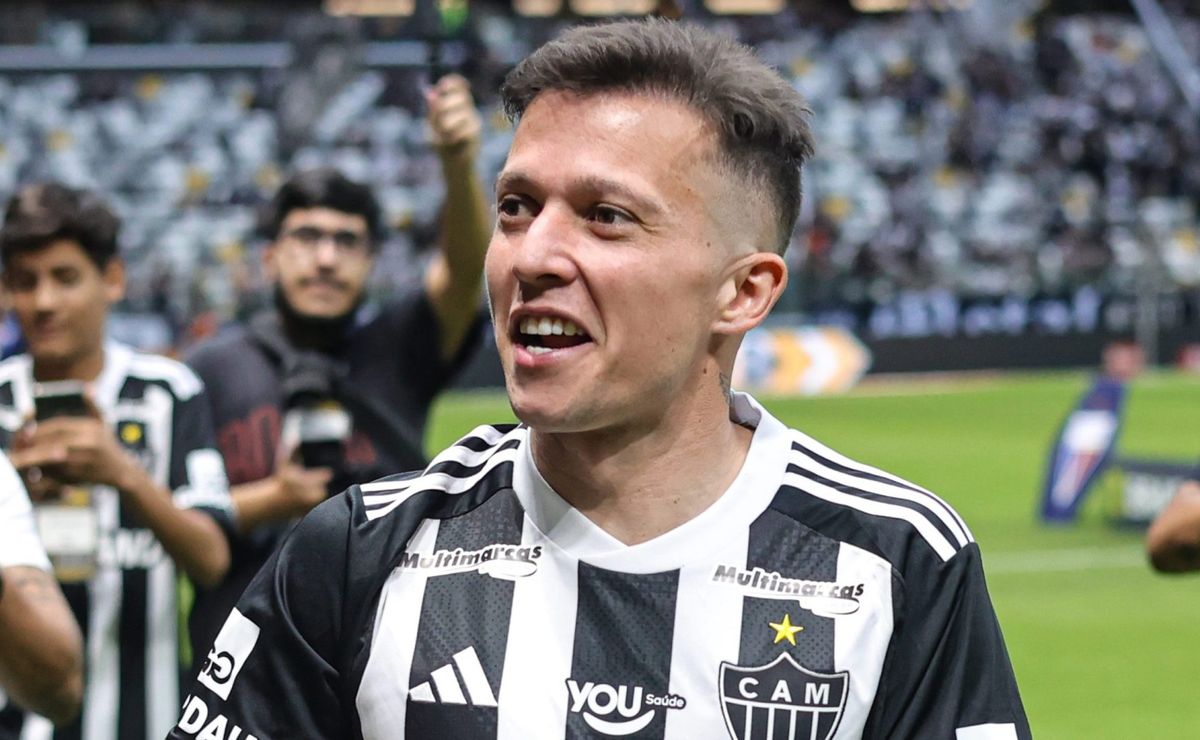 Bernard marca de cavadinha após jogada de Dudu e amplia vantagem do Atlético-MG na Sul-Americana