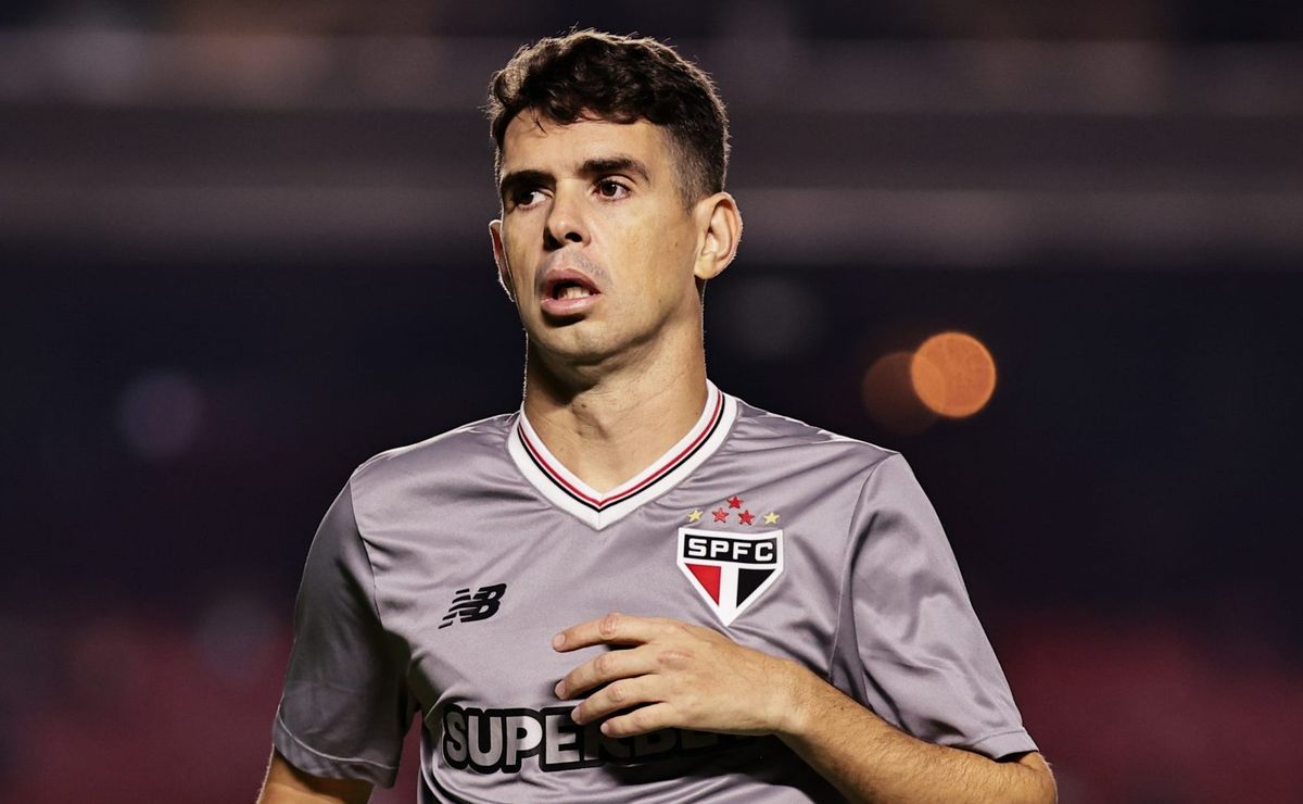 Oscar revela frustração no São Paulo e não descarta aposentadoria do futebol no futuro breve