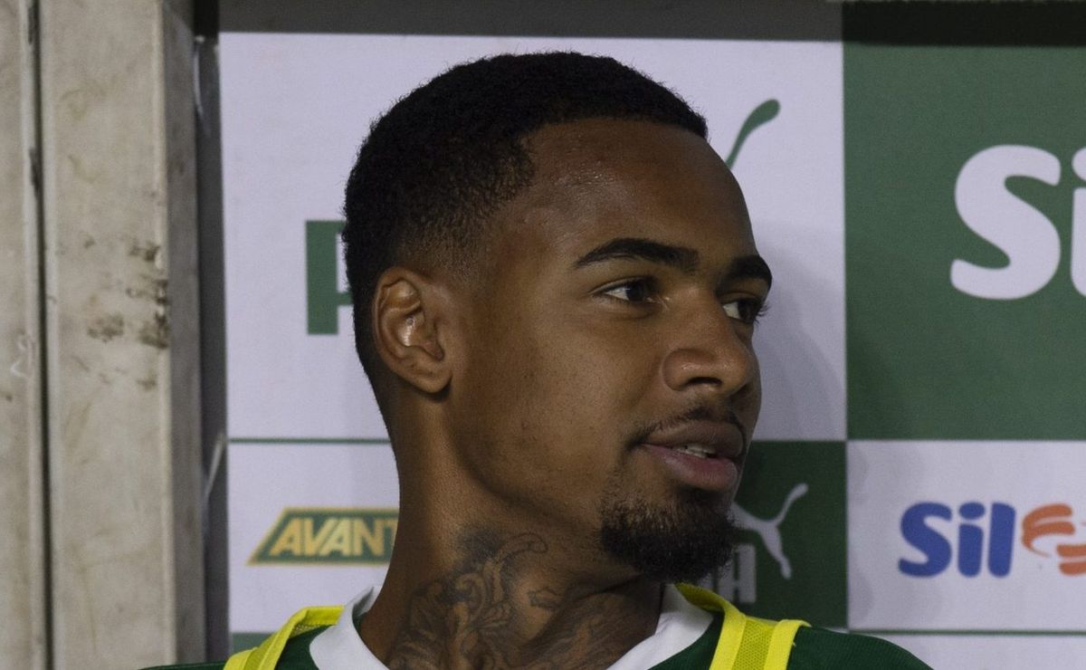 Clubes da Inglaterra observam Allan e Palmeiras pode receber oferta de R$ 199 milhões nos próximos dias