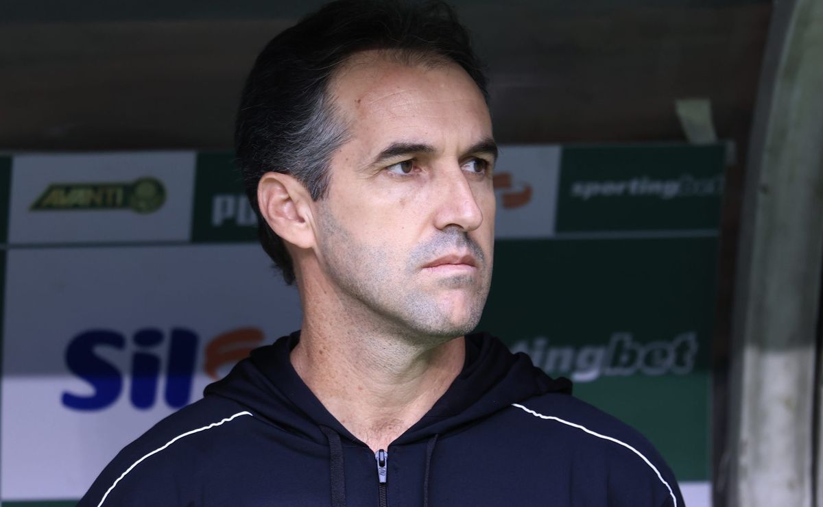 Léo Condé, do Ceará, projeta duelo contra o Fluminense no Maracanã: “É hora de unir forças”