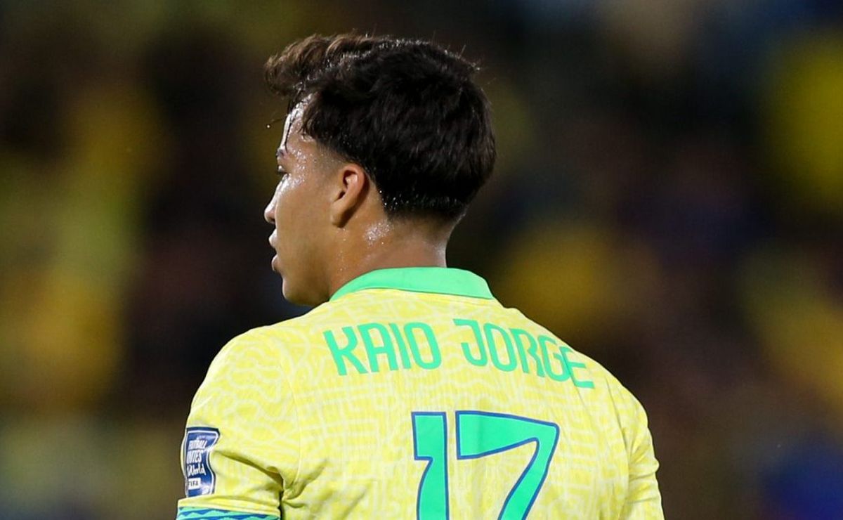 Barcelona pode fazer maior negócio da história do Cruzeiro comprando Kaio Jorge por R$ 218 milhões