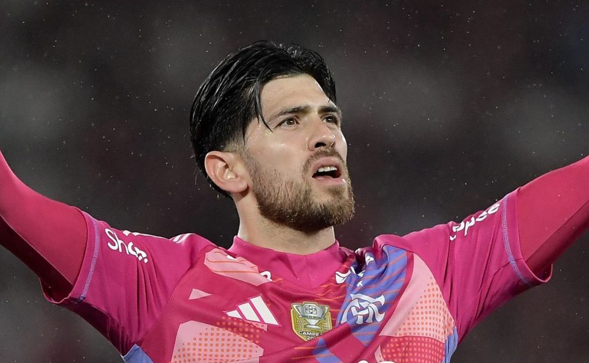 Rossi acaba sendo ovacionado pela torcida do Flamengo nas redes sociais após classificação contra o Racing