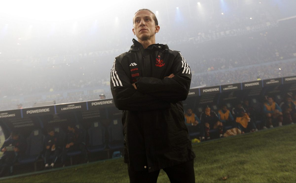 Filipe Luís celebra quarta final do Flamengo desde 2019: “Time com alma que sabe jogar a Libertadores”