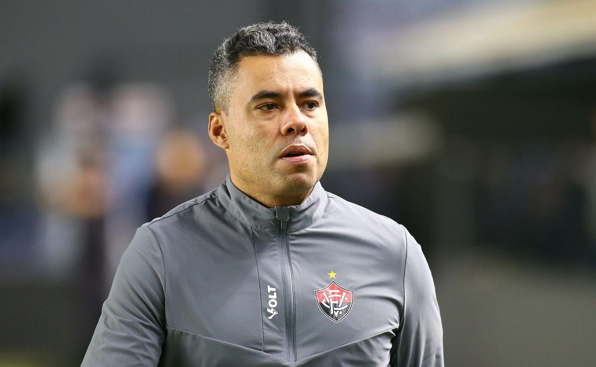 Cruzeiro vai receber o EC Vitória com Jair Ventura apostando em dupla de volantes inédita no Brasileirão Betano