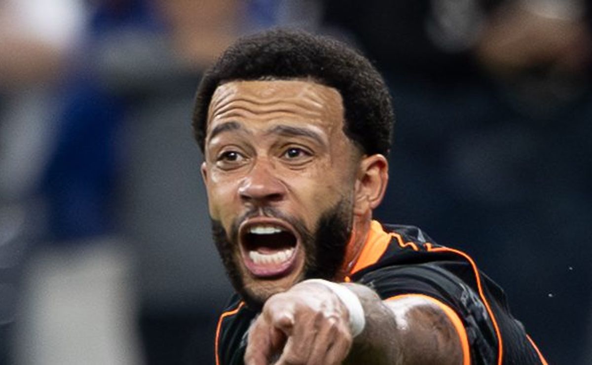 Depay recusa saída do Corinthians em janeiro e quer cumprir contrato para ficar livre no mercado