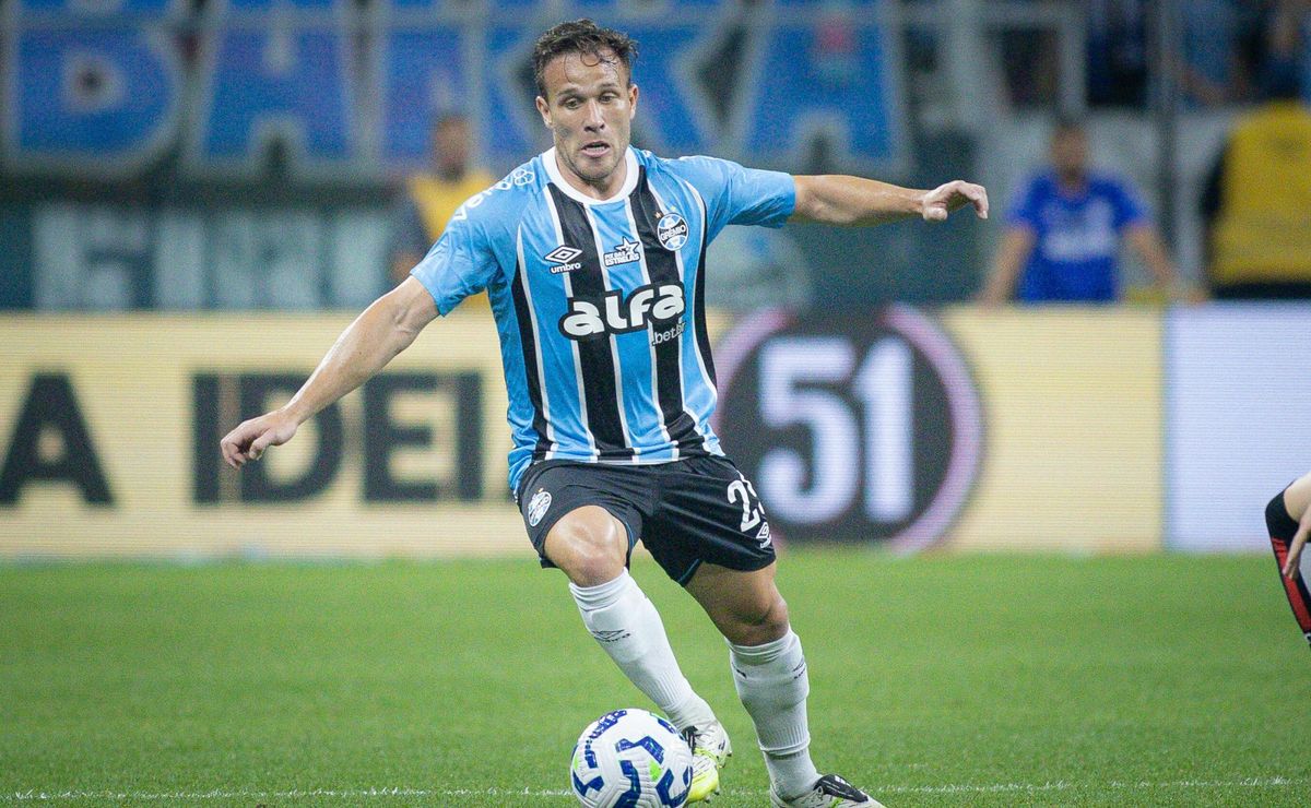 Estafe de Arthur acredita em convocação para Seleção Brasileira e CBF observará Corinthians x Grêmio