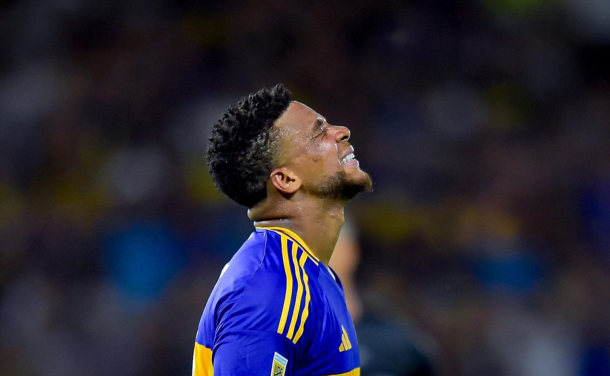 Internacional recebe oferta de lateral-esquerdo Fabra, do Boca Juniors, mas não se empolga