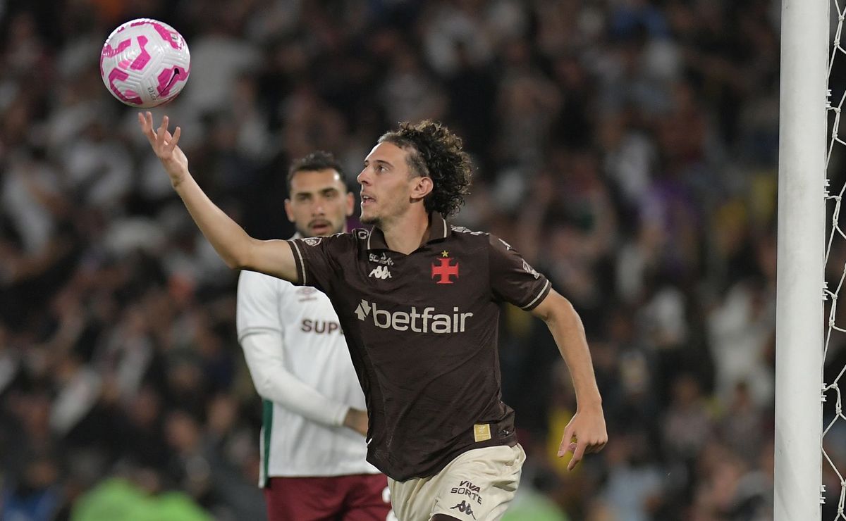 Jornal português “A Bola” exalta grande momento de Nuno Moreira no Vasco