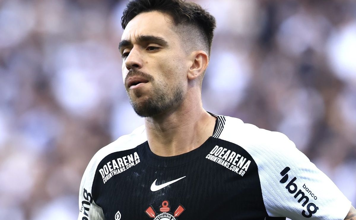4 meses após deixar o Corinthians, Igor Coronado vira fundamental e se destaca pelo Sharjah