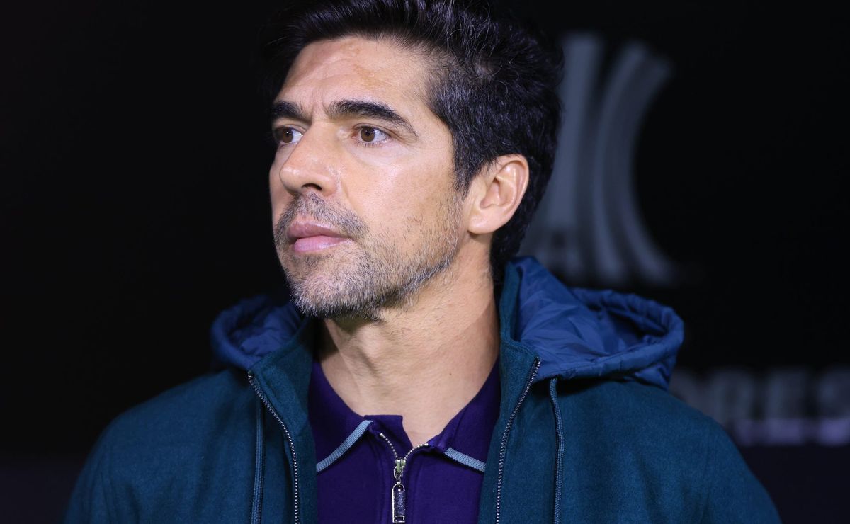 Abel Ferreira acerta em estratégia e domina meio-campo em classificação histórica do Palmeiras na Libertadores