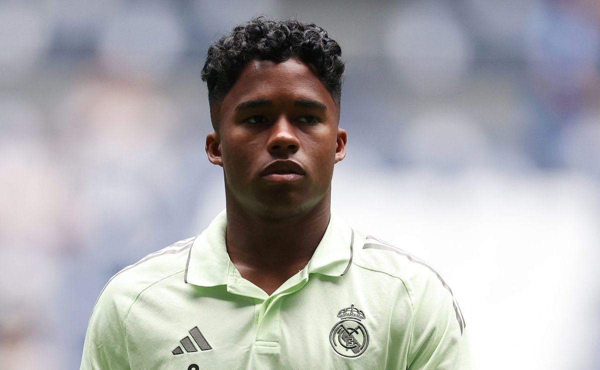 Endrick publica mensagem após classificação do Palmeiras na Libertadores e cita Vini Júnior, ex-Flamengo: “Eu avisei”