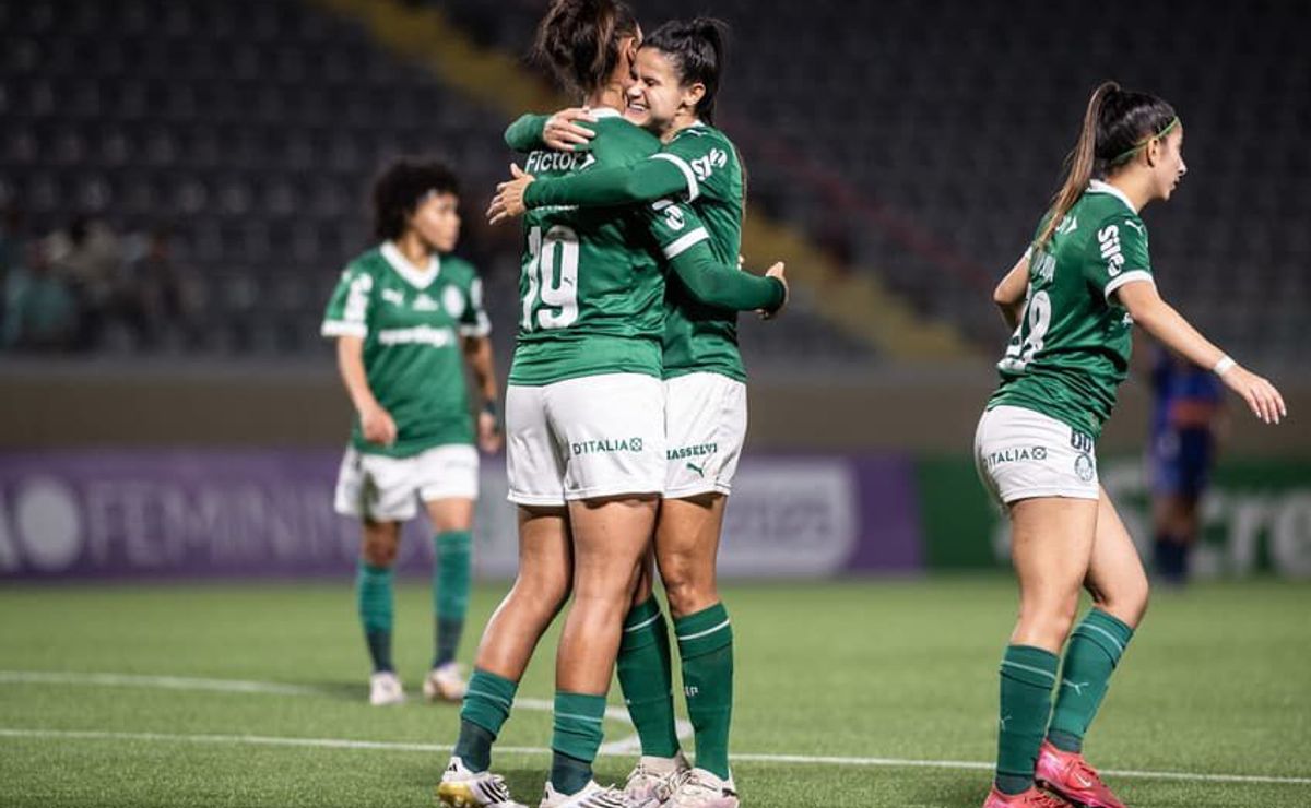 Gi Campiolo elogia Rosana Augusto e projeta reta final da temporada pelo Palmeiras