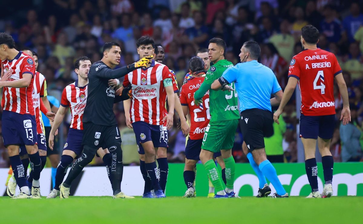 Estuvo presente en el último título de Chivas, ahora podría generar polémica contra América