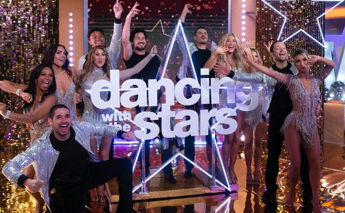 How much do Dancing with the Stars pros make? Earnings revealed ... Dancing With the Stars How much do Dancing with the Stars pros make? Earnings revealed ...