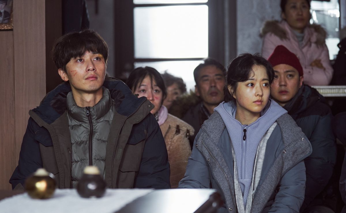 Sobrevivientes después del terremoto: Conoce al reparto de la película coreana de Prime Video