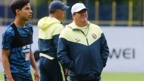 JUNTOS. Al fin el extremo zurdo comienza a consolidarse en Primera.