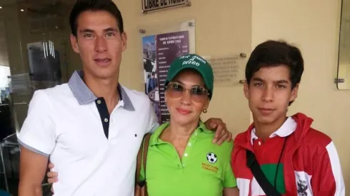 ELLOS. Siempre se llevaron muy bien, desde pequeños.