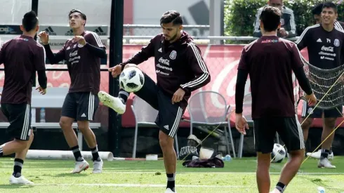 La "Bomba" se acomoda en el Tri