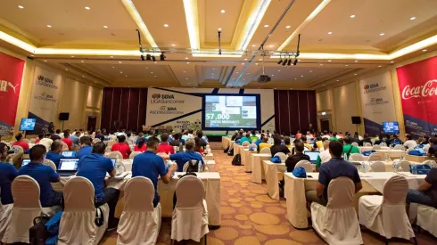 COFECE investiga el mercado de fichajes mexicano.