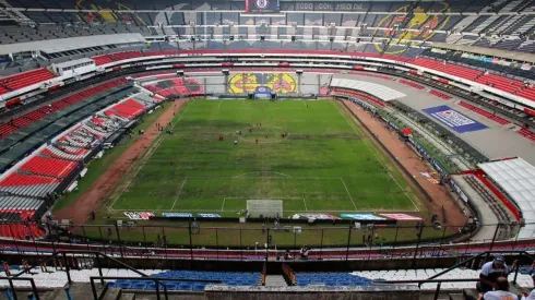 Nadie queda indiferente al mal estado del Azteca