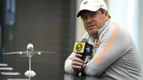 El "Piojo" les pone un avión a los extranjeros poco productivos en Liga MX