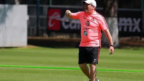 "No tenemos otra mentalidad que salir a ganar", advirtió