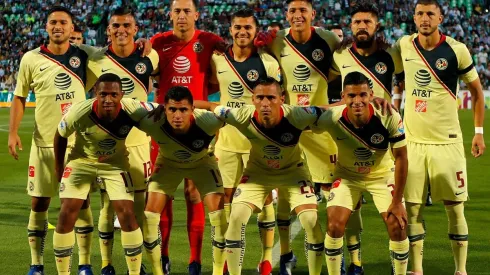 Roger Martínez y Oribe Peralta van en delantera