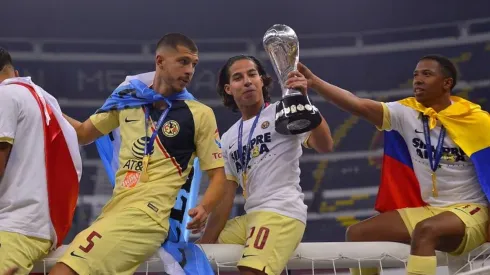 ¿Se queda Lainez o se va a Holanda?