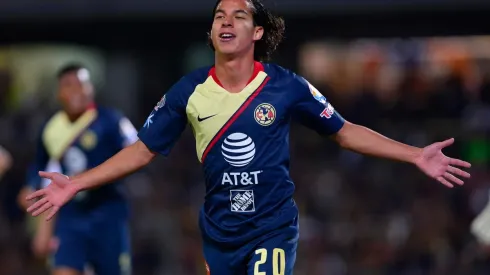 Diego Lainez viajará en las próximas horas a España para cerrar su llegada a Betis.