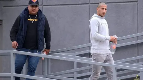 Domínguez asistiendo al partido de América Femenil.