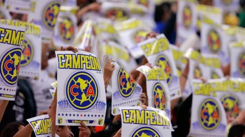 La afición de las Águilas sorprendieron al plantel con un recibimiento espectacular.