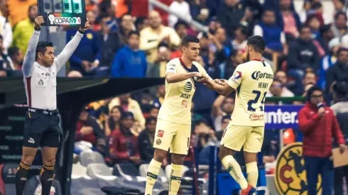 El colombiano se estrenó como suplente y ganó elogios de la afición americanista