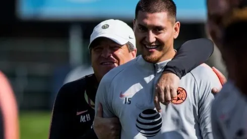 Miguel Herrera elogió la profesionalidad de Nico Castillo.