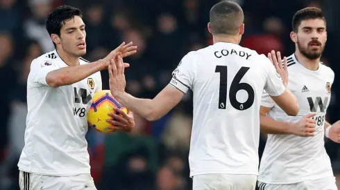 Raúl Jiménez volvió a anotar en Inglaterra.