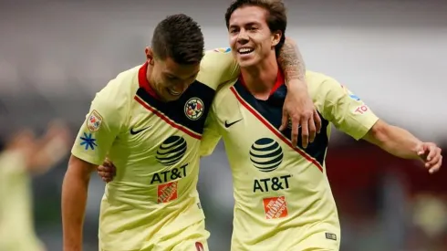 Francisco Córdova celebrando su gol.