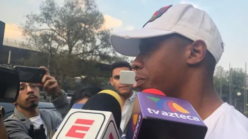 Andrés Ibargüen en la llegada al Azteca.