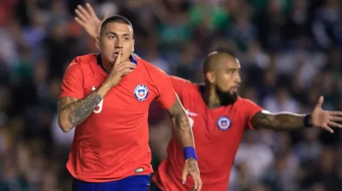 Nicolás Castillo celebrando su anotación con la Selección Chilena.