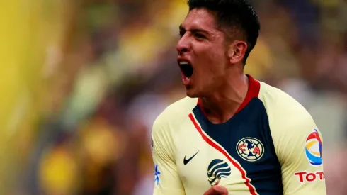 Edson Álvarez está siendo seguido de cerca por visores europeos.