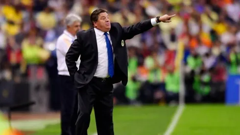 Miguel Herrera en el partido frente a Tigres.