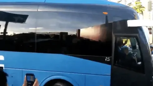 Plantel de América llegando al Estadio Caliente.