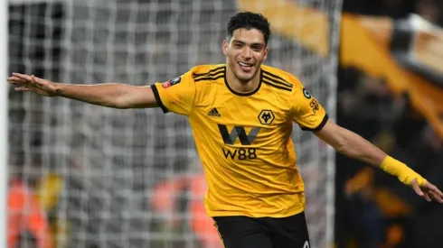 Raúl Jiménez felicitó al Campeón desde Inglaterra