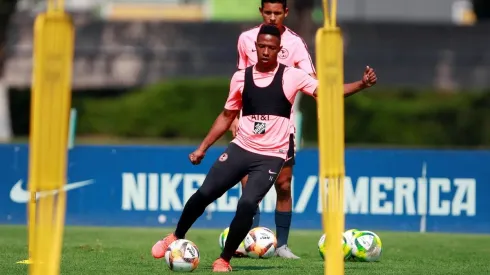 Pese a las dudas, el colombiano se mantiene en el 11 estelar