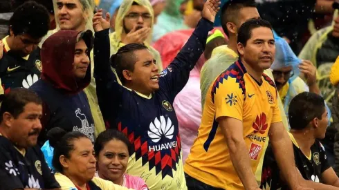 Aficionados del América en el Nou Camp.