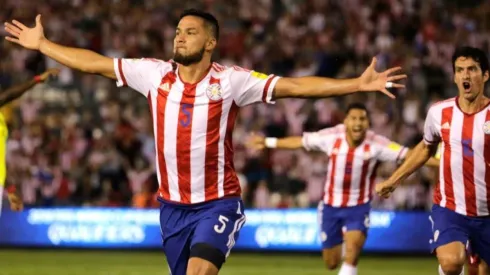 Bruno Valdez en el partido de la Selección Paraguaya.