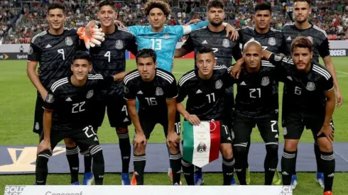 Equipo titular de México ante Canadá.