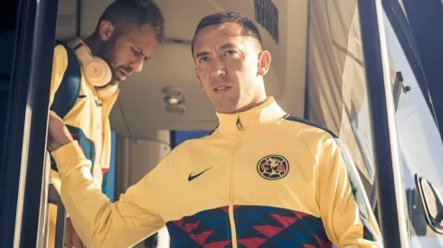 Agustín Marchesín en su llegada a Los Ángeles.