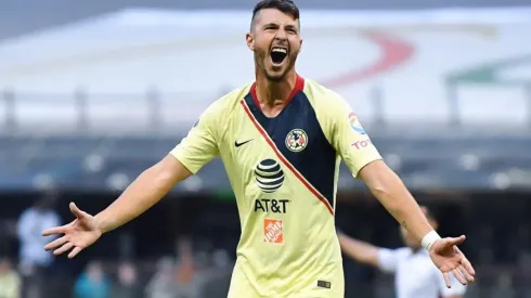 Guido Rodríguez en el partido de América.